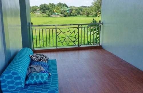 Orani House | Serene Stay | Spacious 4BR with Scenic Ricefield Balcony