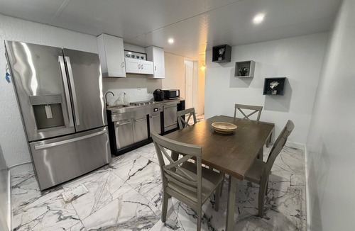 Plantation Apartment | Serene studio in wonderful Plantation location, take a splash on relaxing pool