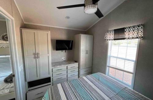 Tellico Plains Apartment | Serene Tiny Home - Biker-Friendly, Close to Skyway