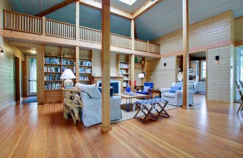 Washington Island House | Serene Washington Island Getaway w/Private Beach!