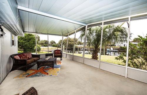 Crawfordville House | Serene Waterfront Getaway: Perfect Vacation Rental for Families in Wakulla County, FL