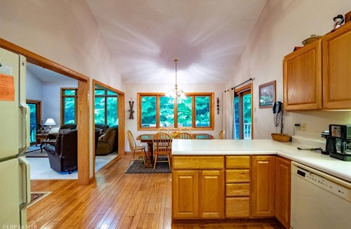 Timberline House | Serenity - 23 Woods End Court Serenity - Access to Community Swimming & Fishing Pond, Pet Friendly