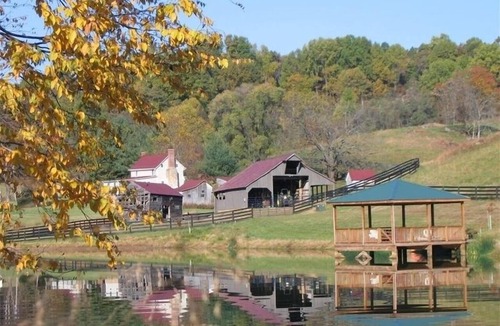 Sperryville House | Serenity and adventure at historic Blue Ridge Farm
