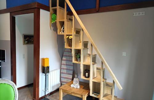 Mechmont Apartment | SERENITY