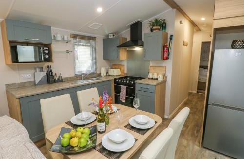Cowes House | Serenity