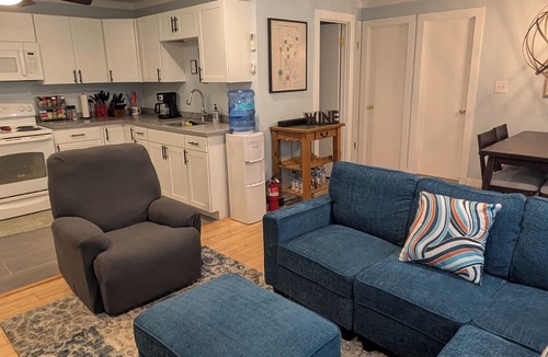 Bergton Cabin | Serenity Haven - dog-friendly cabin w/hot tub, firepit, grill, fireplace, Wi-Fi