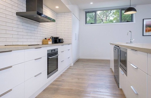 Halls Gap House | Serenity HG4A: Brand new 4Br 3.5Ba house with Absolute Nat Park frontage