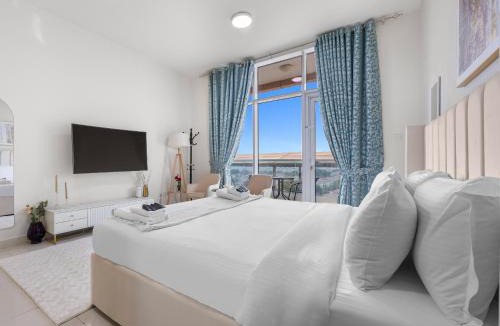 Jumeirah Village Triangle Apartment | Serenity Hideaway Studio In Al Manara