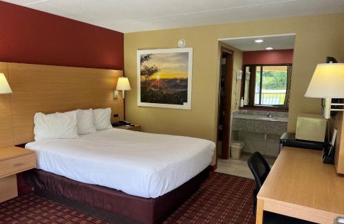 Sweetwater Hotel | Serenity Inn Sweetwater