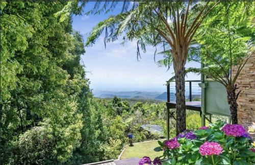 Springbrook House | Serenity Rainforest Retreat With Breathtaking Gold Coast Views - Sleeps 4 - 6 people