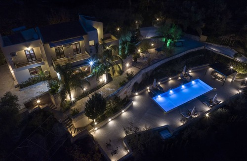 Dhris Villa | Serenity River Villa | Feel The Serenitynof the River