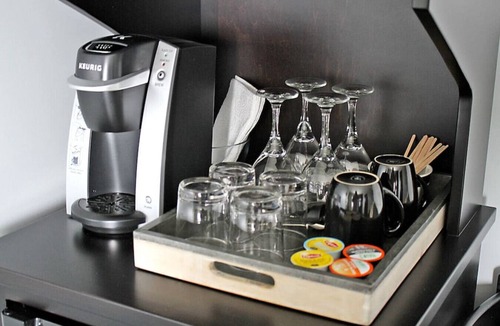 Berlin Apartment | Serenity Suite · Romantic Getaway on Main Street - Serenity Suite