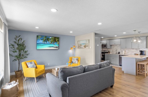 Rio Vista House | Serenity, tranquility, relaxed! 10 Min drive to Bucees, Speedway, and Beaches!