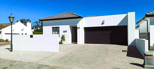 Shelley Point House | SerenShell House