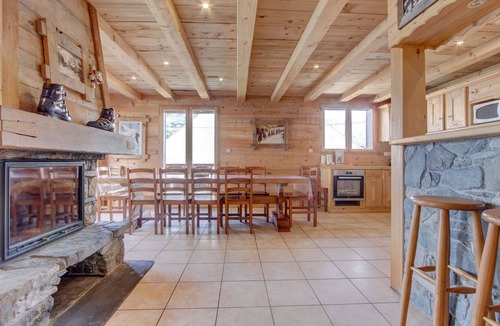 Morzine Apartment | Sermes M504 Triplex in the centre of morzine 12 people