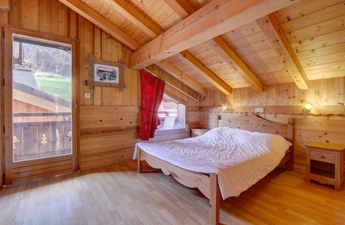 Morzine Apartment | Sermes M504 Triplex in the centre of morzine 12 people