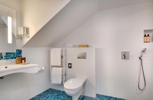 Quartier du Faubourg-Montmartre Hotel | Serotel Suites Opera