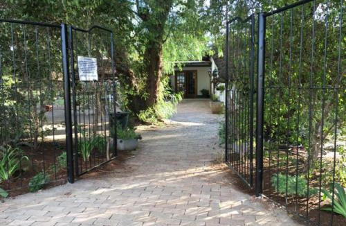 Serowe Hotel | Serowe Hotel