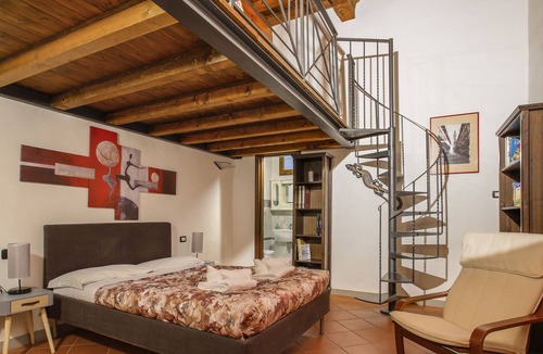 San Frediano Apartment | SERRAGLI Loft - hosted by Sweetstay