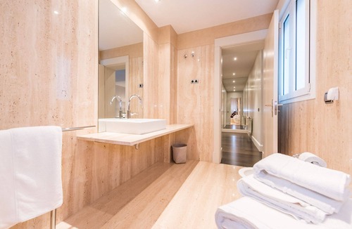 Castellana Apartment | SERRANO I - Two Bedroom Apartment, Sleeps 4
