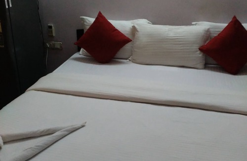 Koramangala 4th Block Apartment | service apartment with spacious room in koramangala.