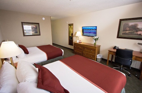 Drayton Valley Hotel | Service Plus Inns & Suites Drayton Valley