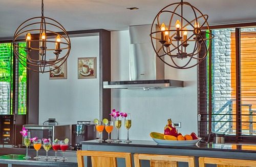 Cherngtalay Villa | Serviced Chic Grand Villa Luxury Time