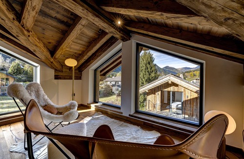 Le Lavancher Ski Chalet | Serviced Luxury Chalet with 10m Indoor Pool