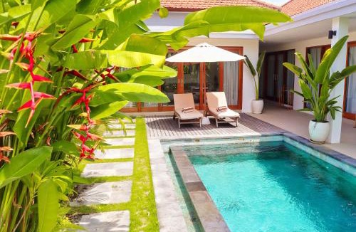 Cemagi Villa | Seseh Beach-Twin Villa Celestine Suite with Bathtub, in Shared Villa With Pool - 650m to Beach