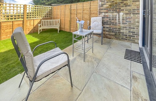 Felpham Cottage | Set in a tranquil location with a balcony overlooking the fields and countryside.