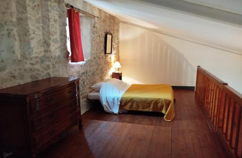 Saint-Andre-de-Bueges House | SETA - Bombequiols