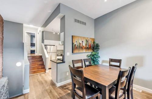 Soulard House | Settle into Soulard 6 Bedrooms 4 full baths