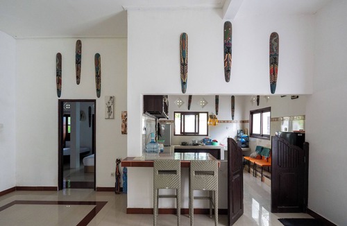 Seraya Barat Hotel | Seva Hotel