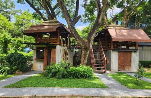 Pai Cabin | Seven 50s