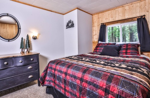 St Germain Cabin | Seven Pines - Lakefront cottage on West Bay of Little Saint Germain Lake