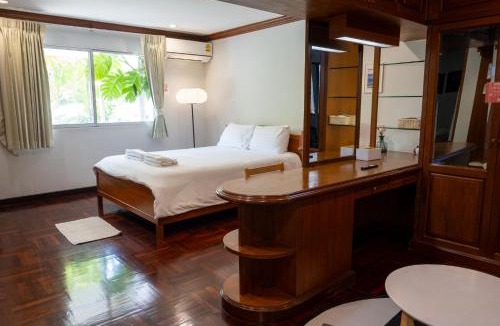 Suan Luang House | Seven Rabbit House