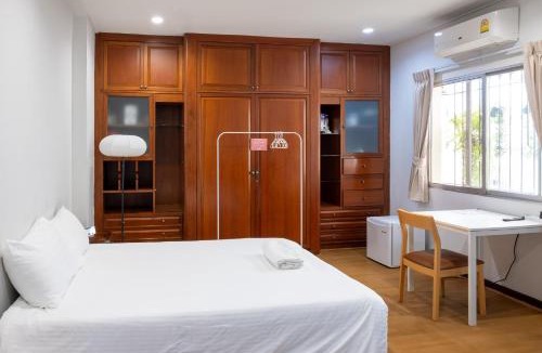 Suan Luang House | Seven Rabbit House