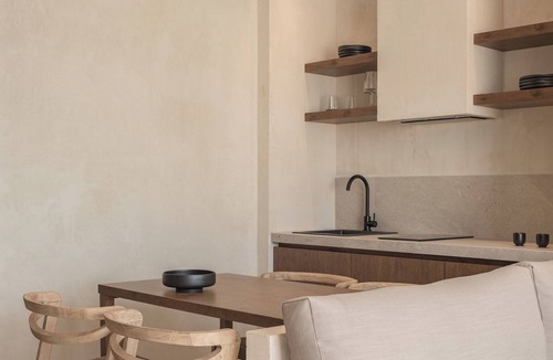 Paliouri Apartment | Seven Rocks Suites