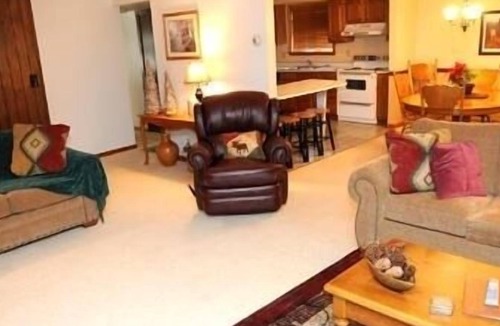 Seven Springs Condo | Seven Springs 2 Bedroom Standard Condo, Sleeps 10! by RedAwning