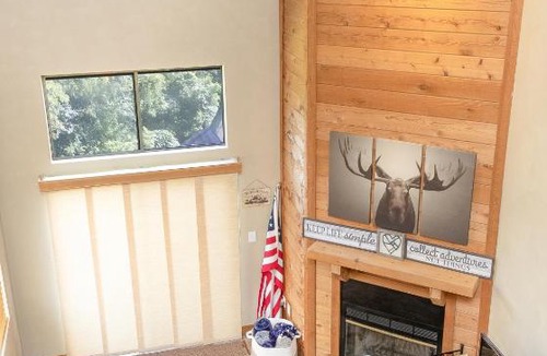 Seven Springs Apartment | Seven Springs 2BRLoft Premium Condo, sleeps 11!