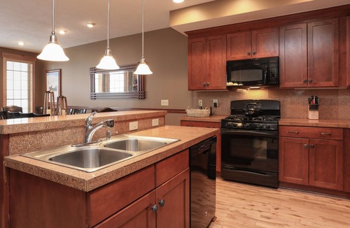 Champion House | Seven Springs - Southwind Ski-in Ski-Out Mountaintop Townhouse