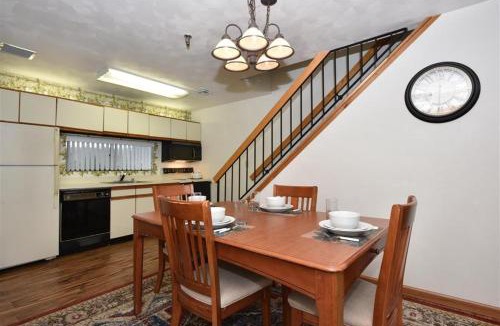 Seven Springs Apartment | Seven Springs Stoneridge 3 Bedroom & Loft Standard Condo, walking distance to slopes! condo