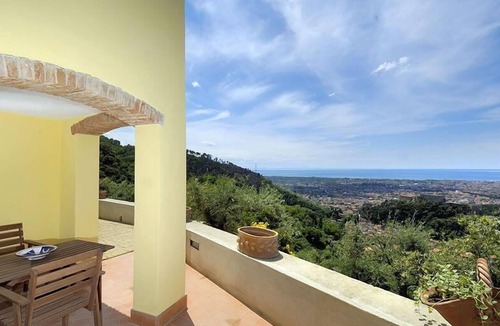 San Carlo Terme Apartment | Seventh Heaven' flat with shared pool