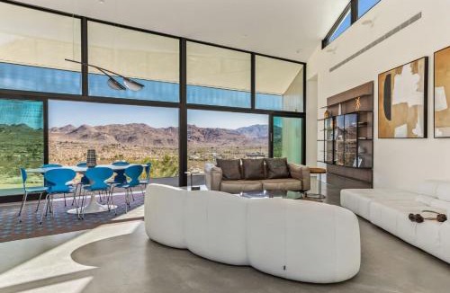 Joshua Tree House | Shadow House - Pool Spa Views Near Park