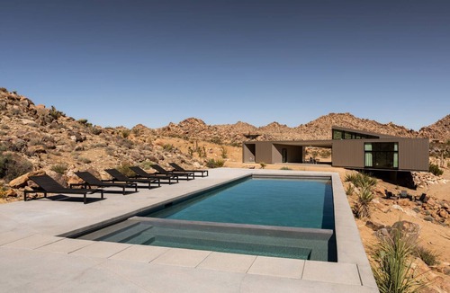 Monument Manor House | Shadow House - Pool, Spa, Views & Near Park