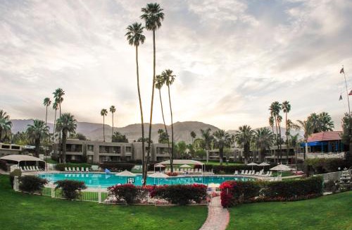 Palm Desert Resort | Shadow Mountain Resort