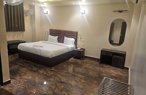 Civil Lines Hotel | Shahenshah Hotel