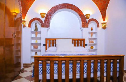 Luxor Villa | Shahhat View House, Charming Private Villa in Luxor West Bank with Habu Temple Views, for up to 6 guests