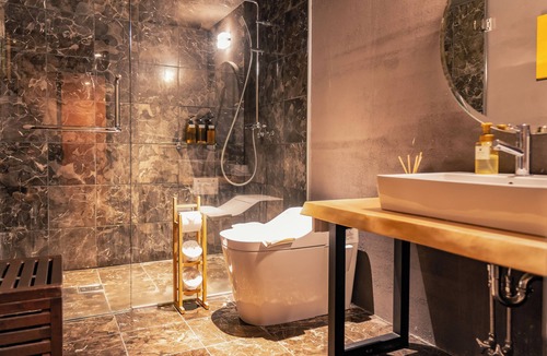 Echo Land Hotel | Shakespeare Hotel