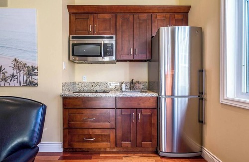 Craigleith Ski Chalet | Shale Beach House - 5 minutes drive to Blue Mountain Village!